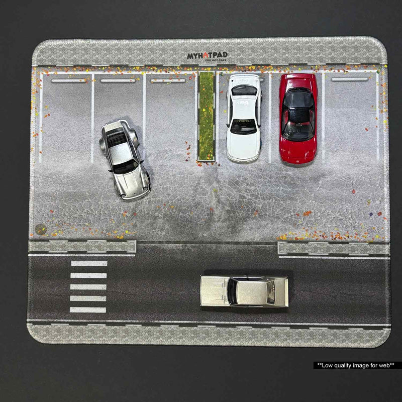 MYHOTPAD Autumn Parking Diorama Desktop Mat Diecast 1:64